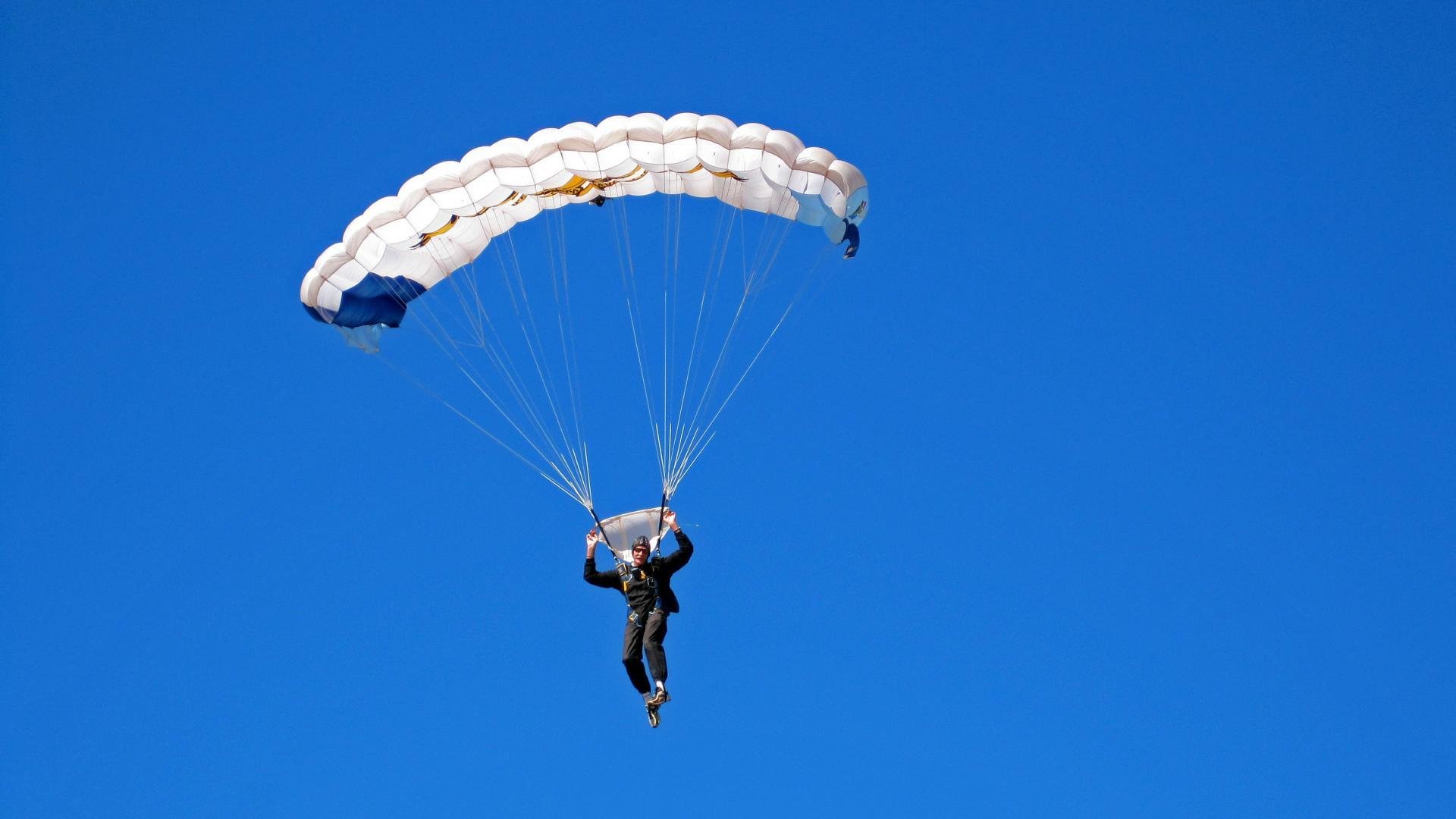 分区决赛转会风云：皇家马德里盯上锋线强援，哈兰德或成交易筹码(开局搭档哈兰德横扫欧洲诸强)